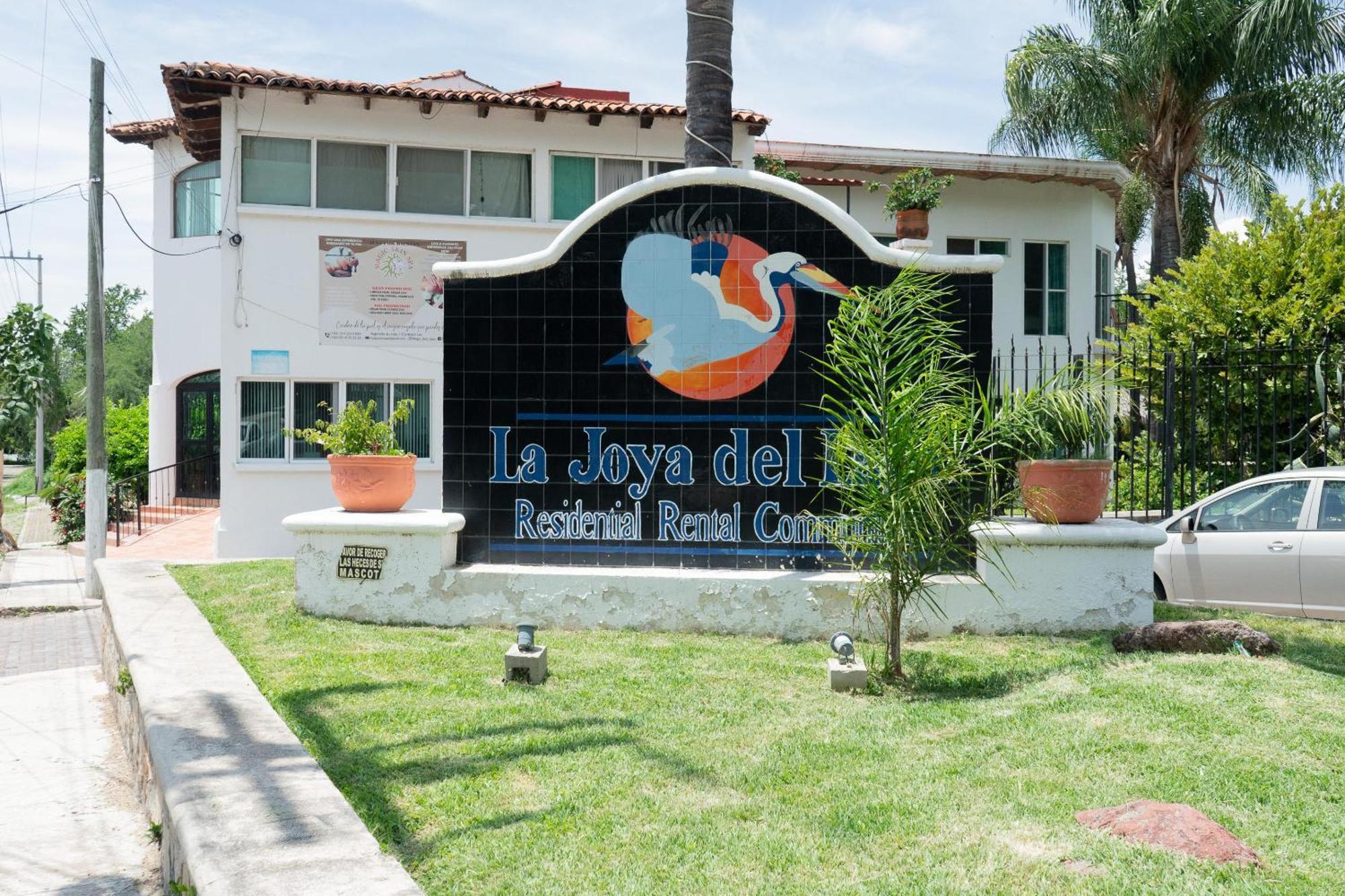 Capital O La Joya Del Lago Ajijic Exterior photo